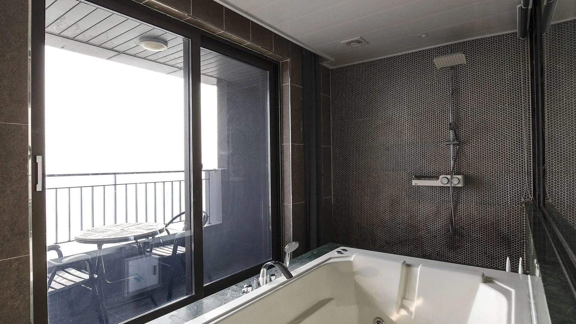 Western Grace Hotel Incheon 4*,