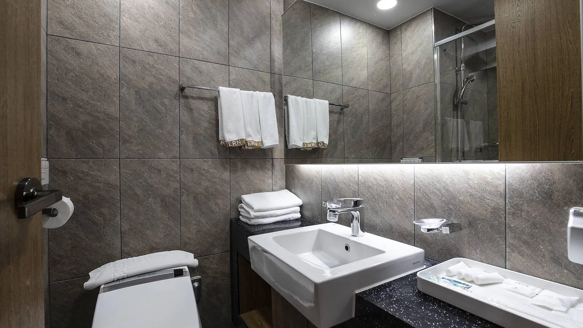 ****  Western Grace Hotel Incheon South Korea