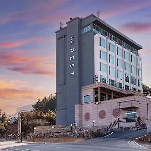 4* Hotel The Rest