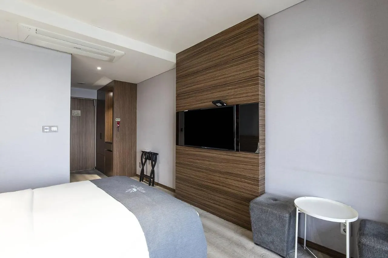 Western Grace Hotel Incheon 4*,